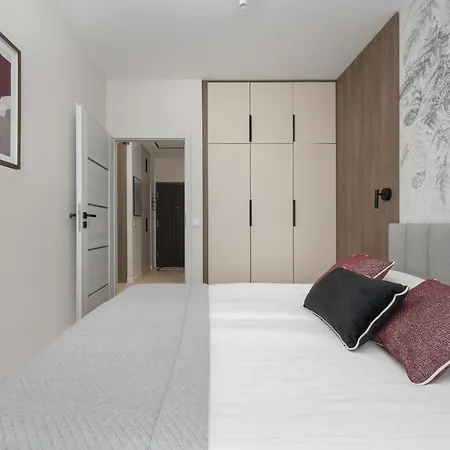 Διαμέρισμα Elegancki Blisko Rzeki Z Garazem Na 2 Auta By Renters Βρότσλαβ